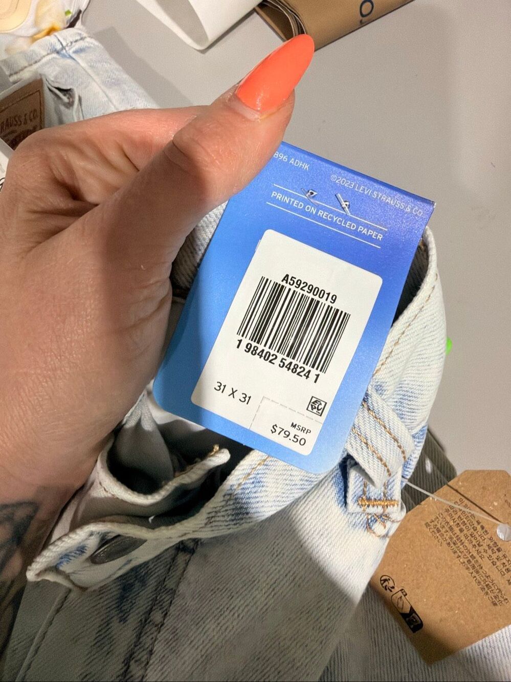Levi's Performance Mid Rise Cotton 94 Baggy Jeans Cool Office Light Wash 31x31 - Picture 6 of 6